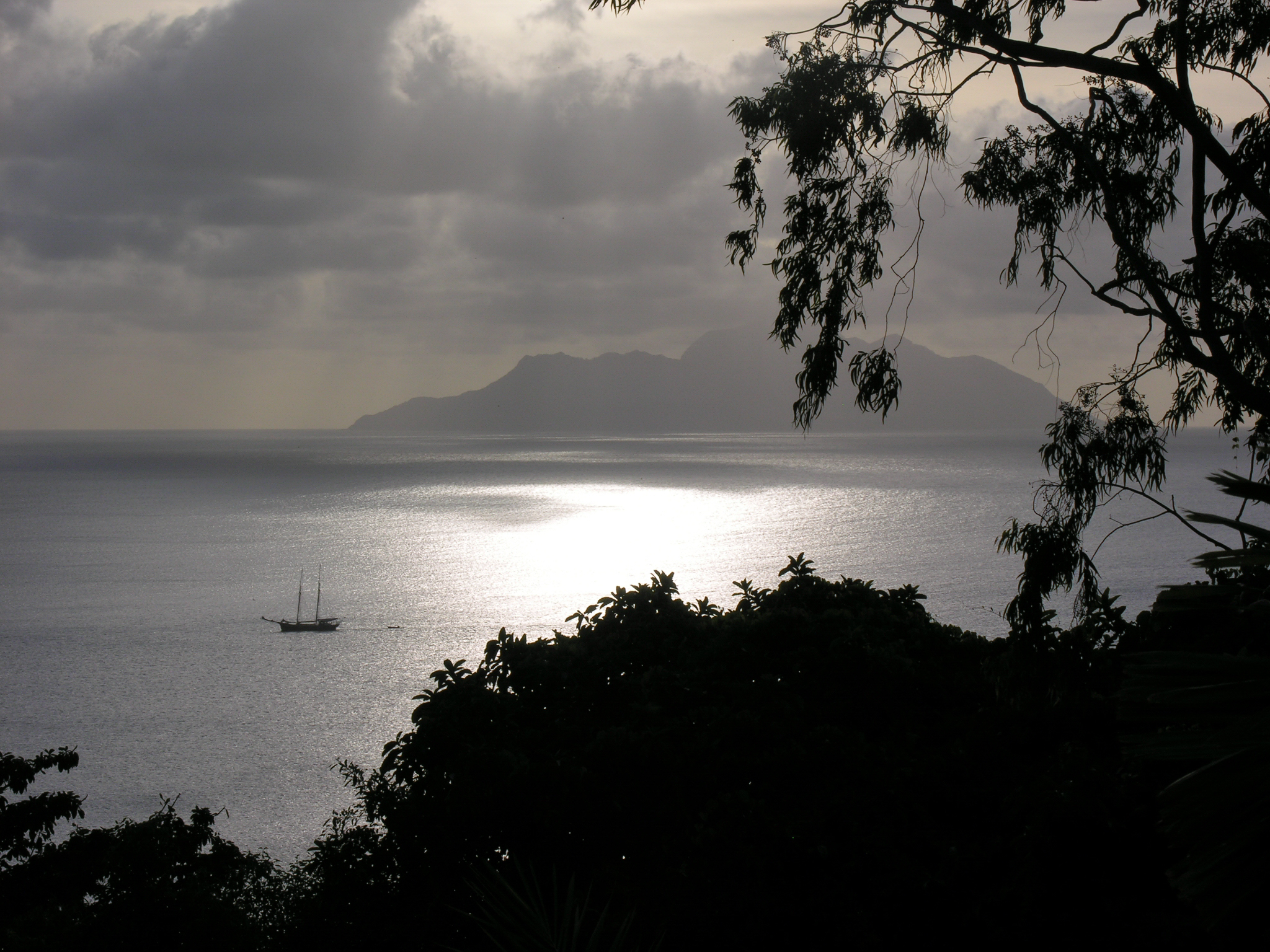 2006-06-23 14-26-27 Seychelles - De Quincey Village