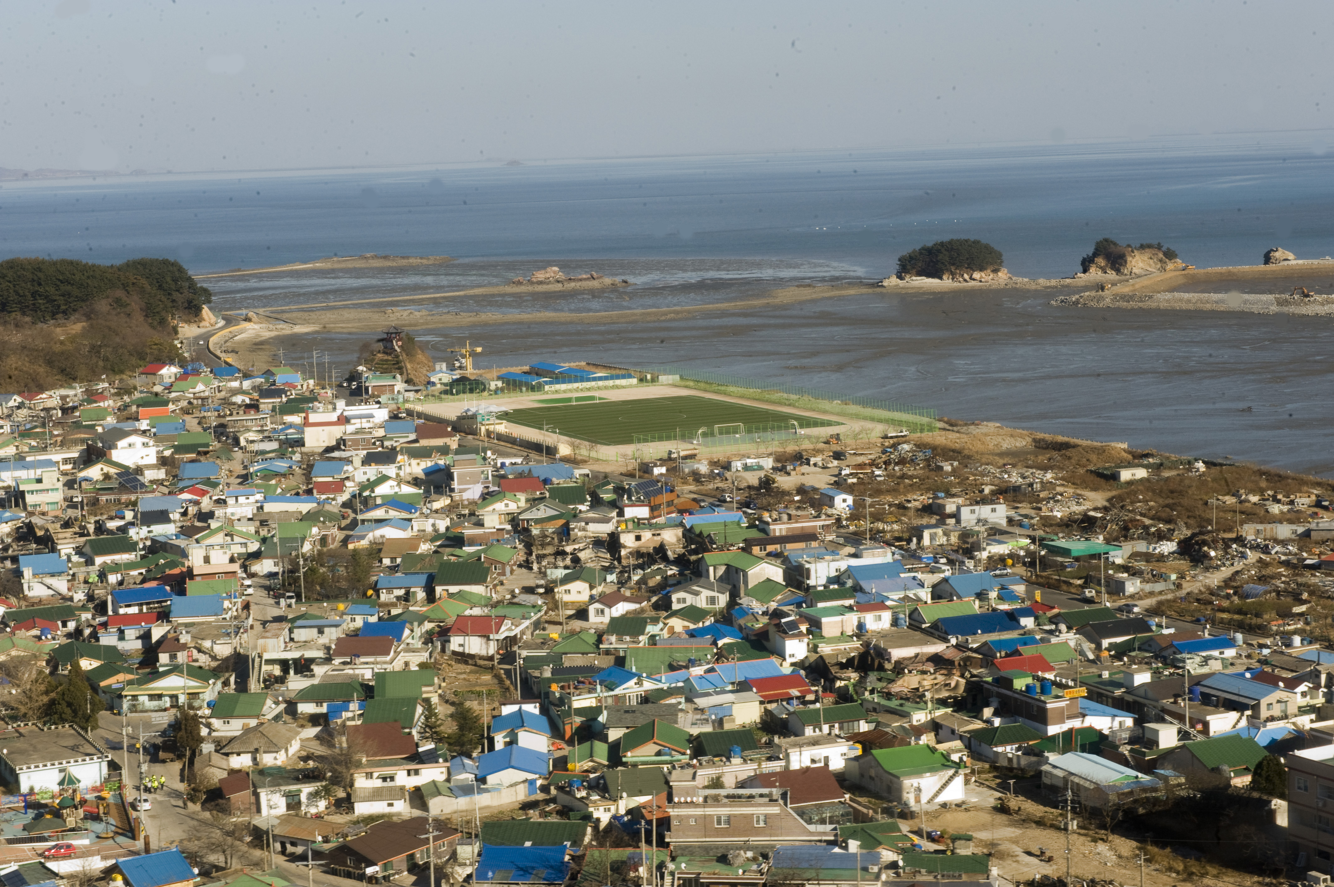 20101126-A-3331-FA099
