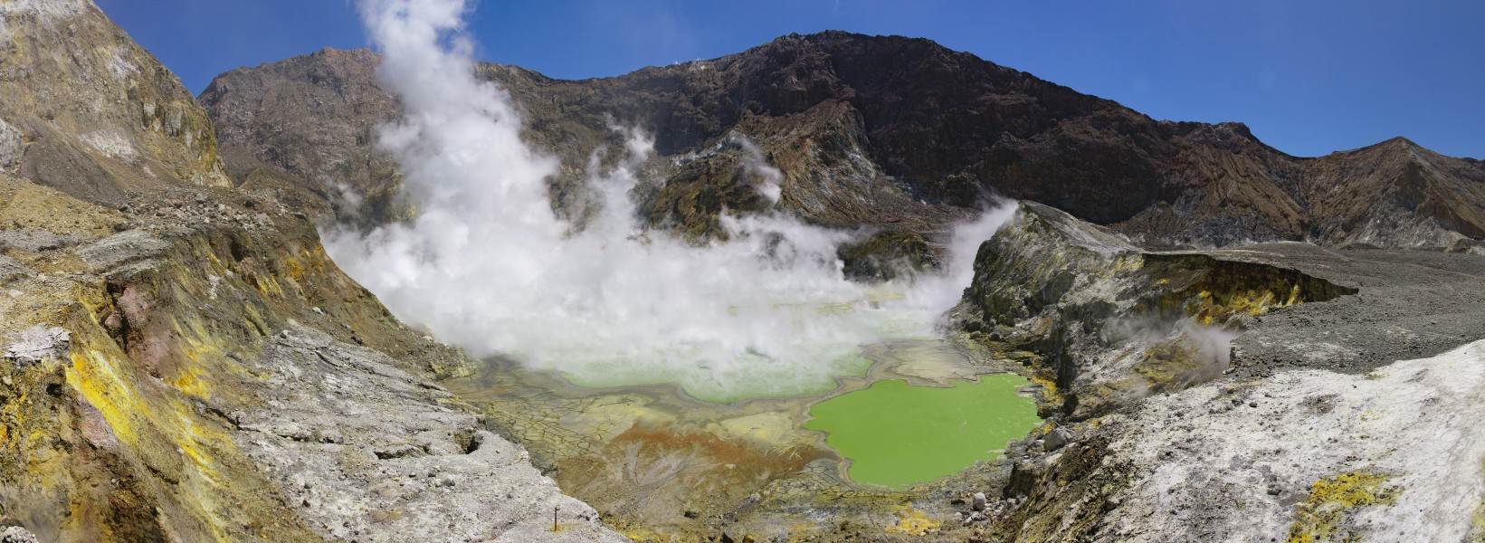 White Island lake