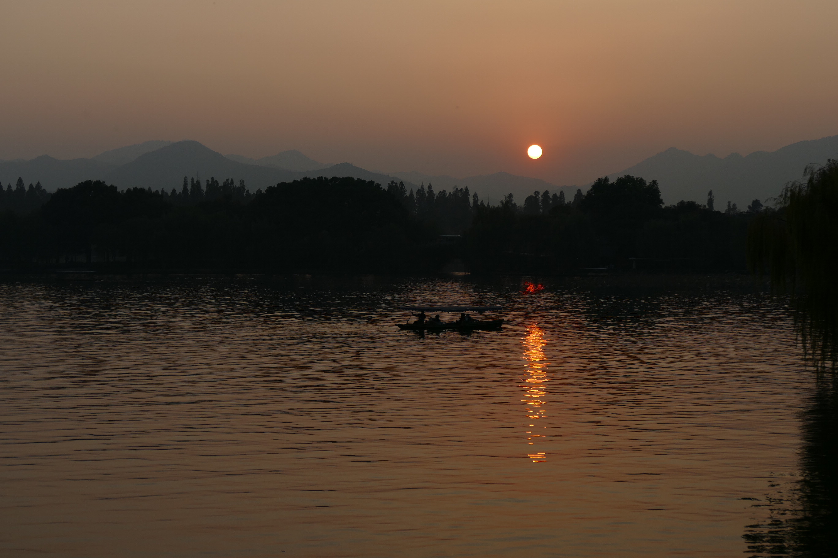 2014.11.21.163922 Sunset Xihu Hangzhou