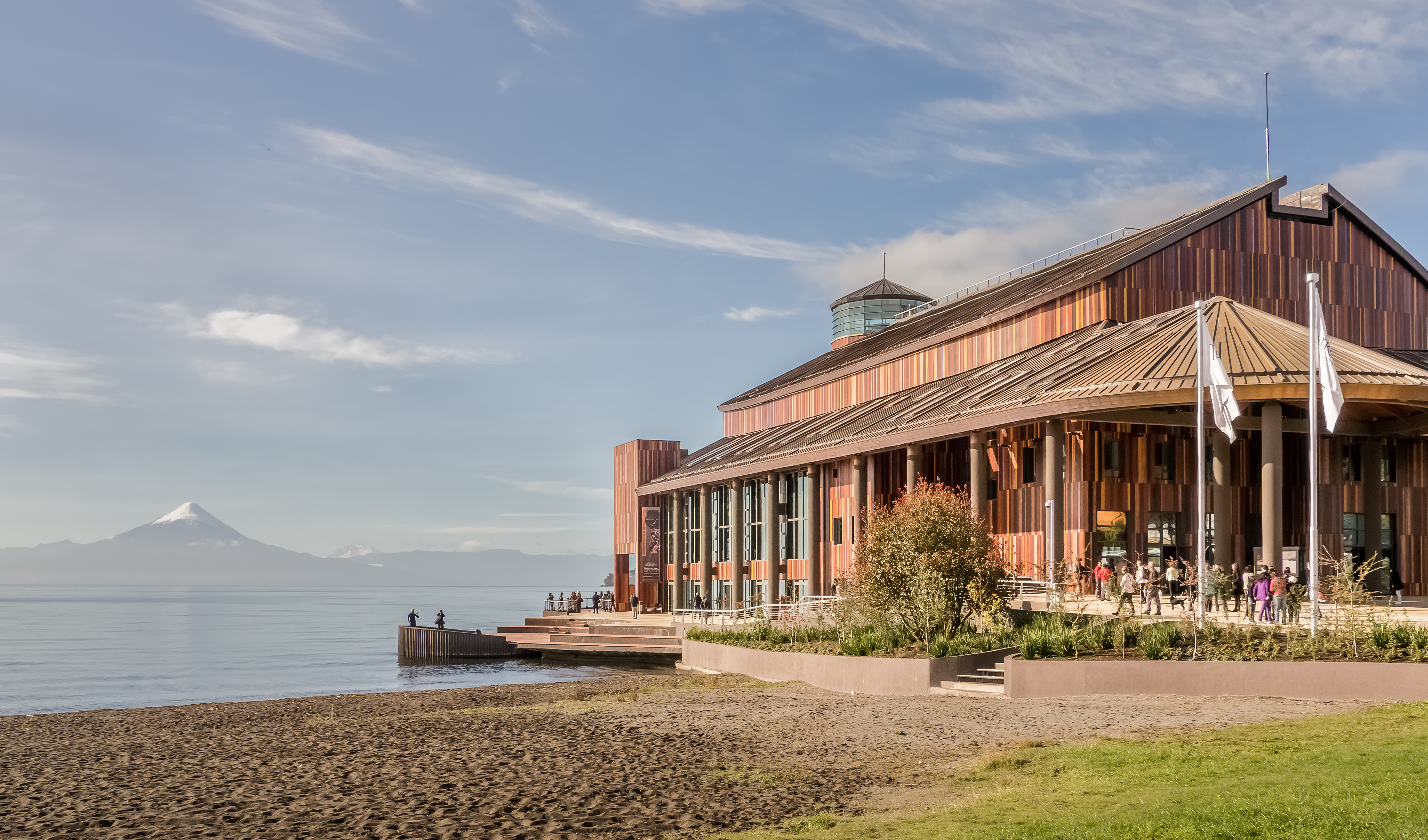 Frutillar-Theatro-del-Lago-1030906-PSD