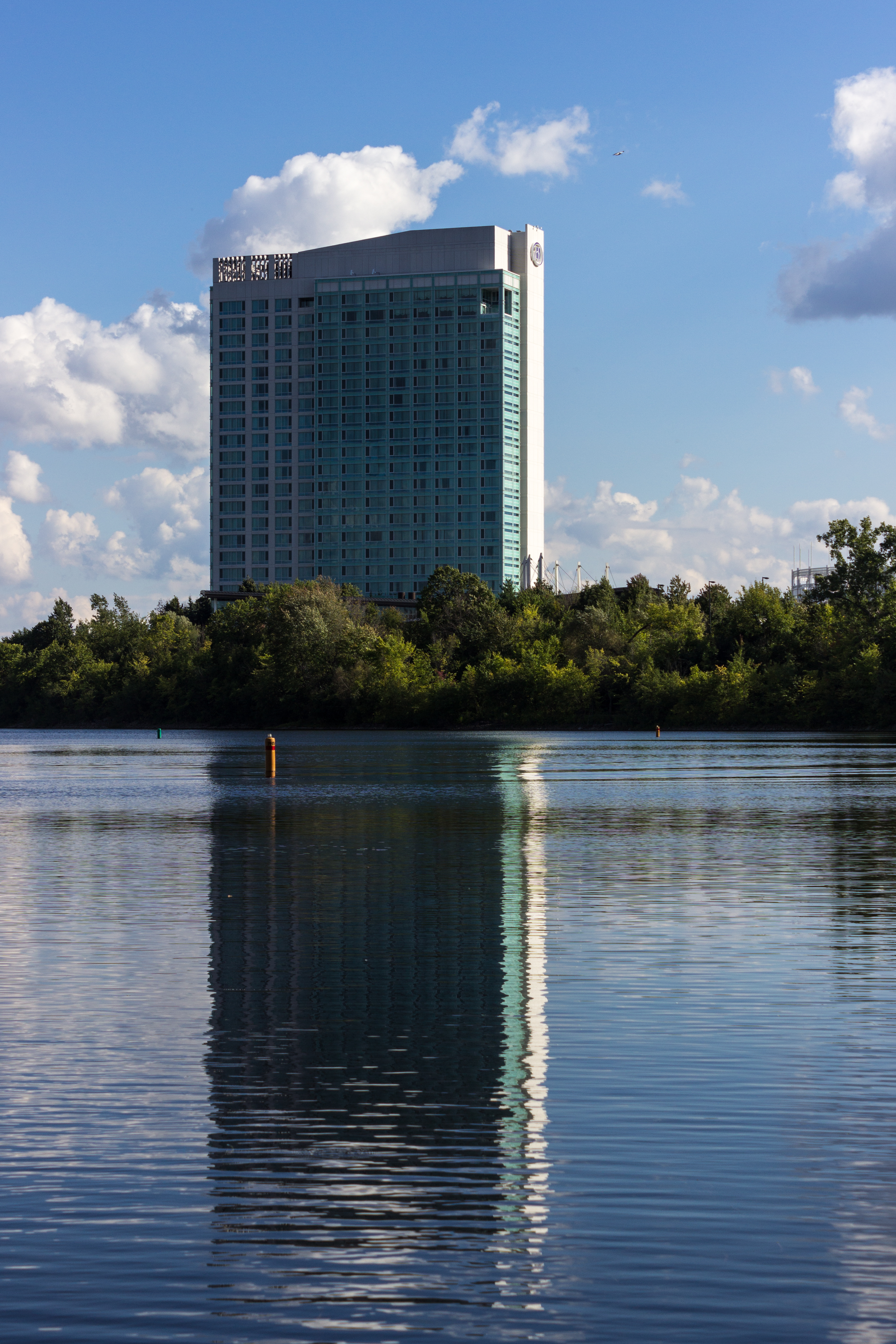 Hilton Hotel Leamy Lake