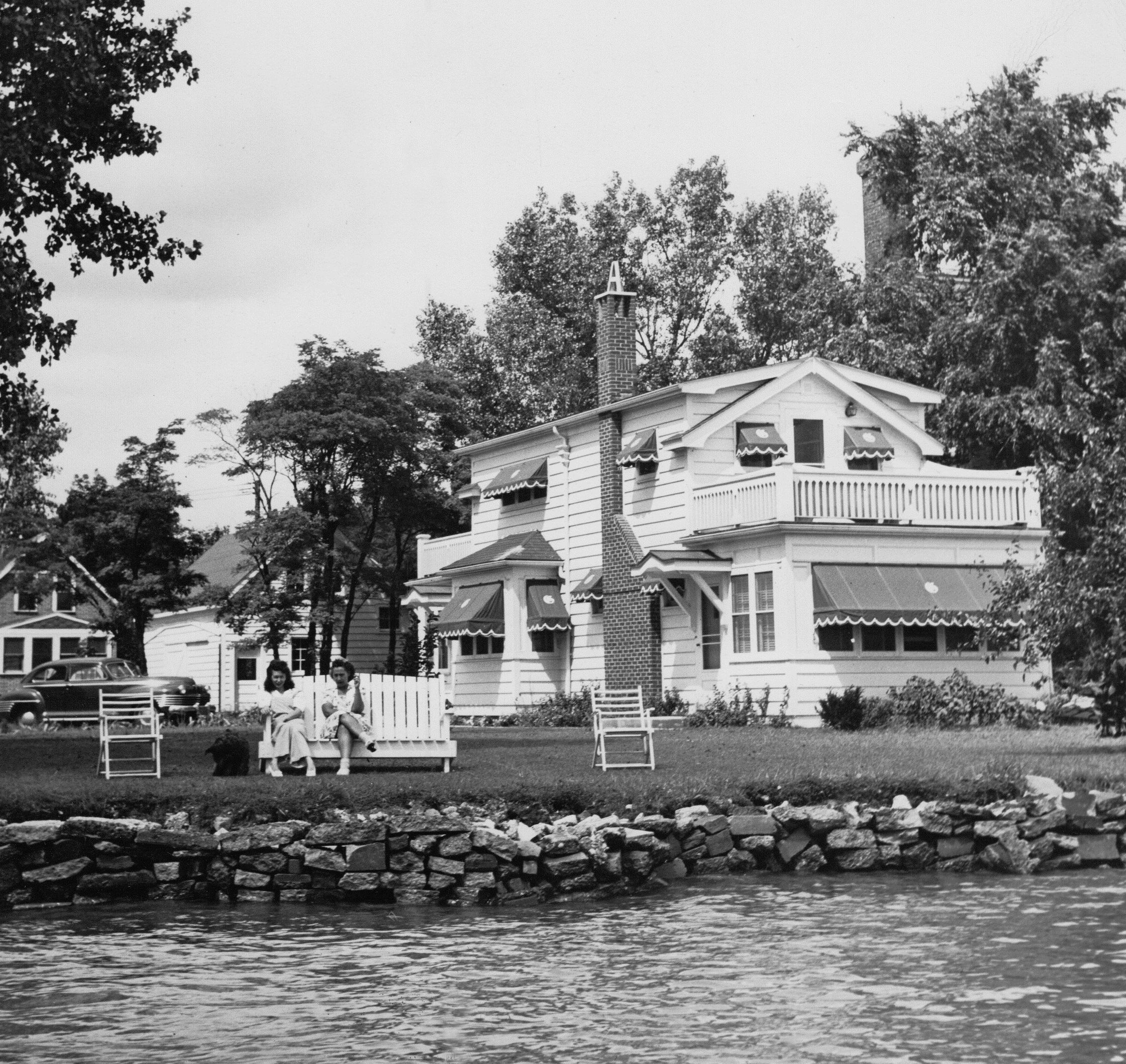 House of Harry Garland at Seaplane Base in Detroit (1945)