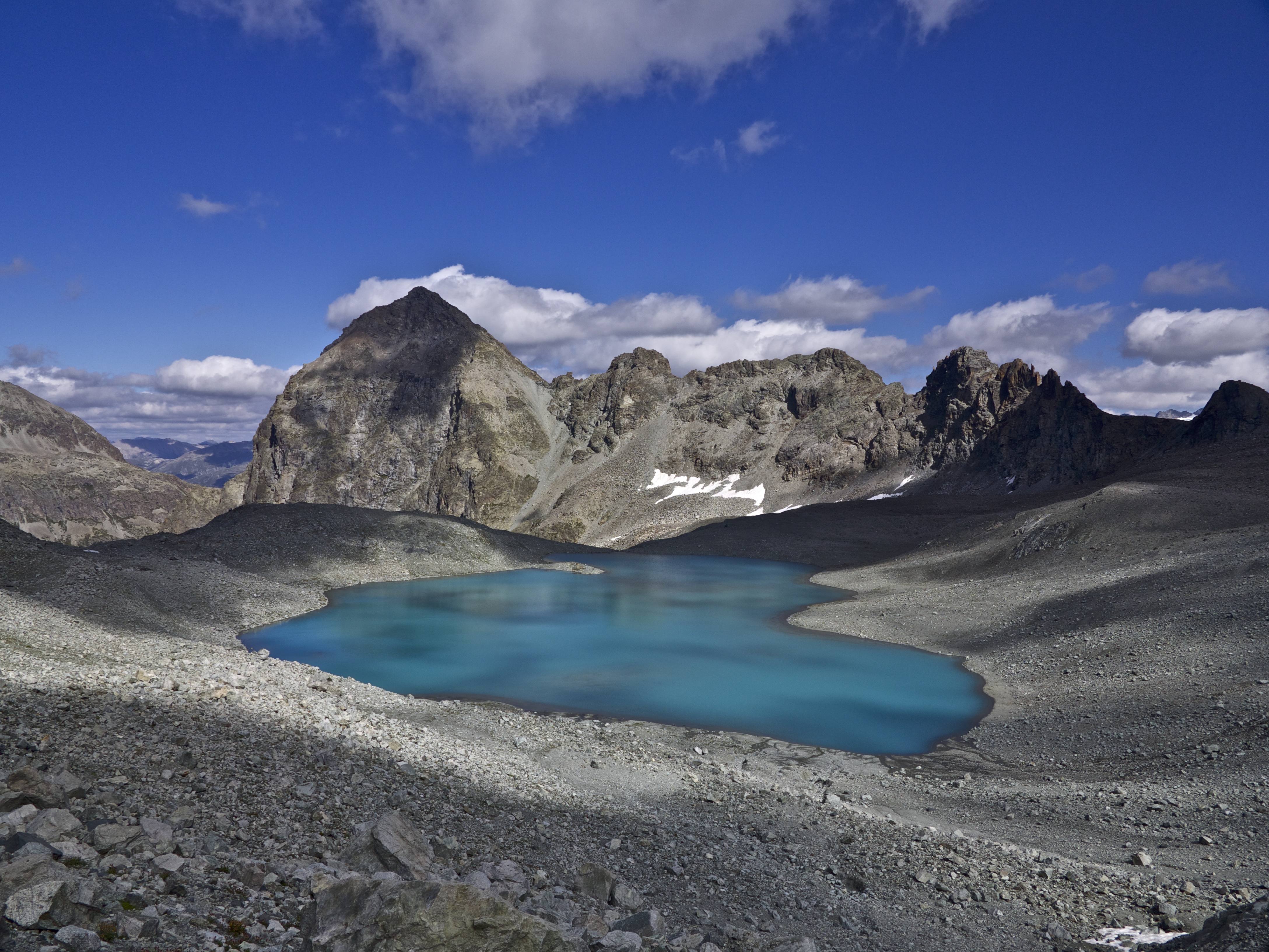 Lake in Gianda Lagrev
