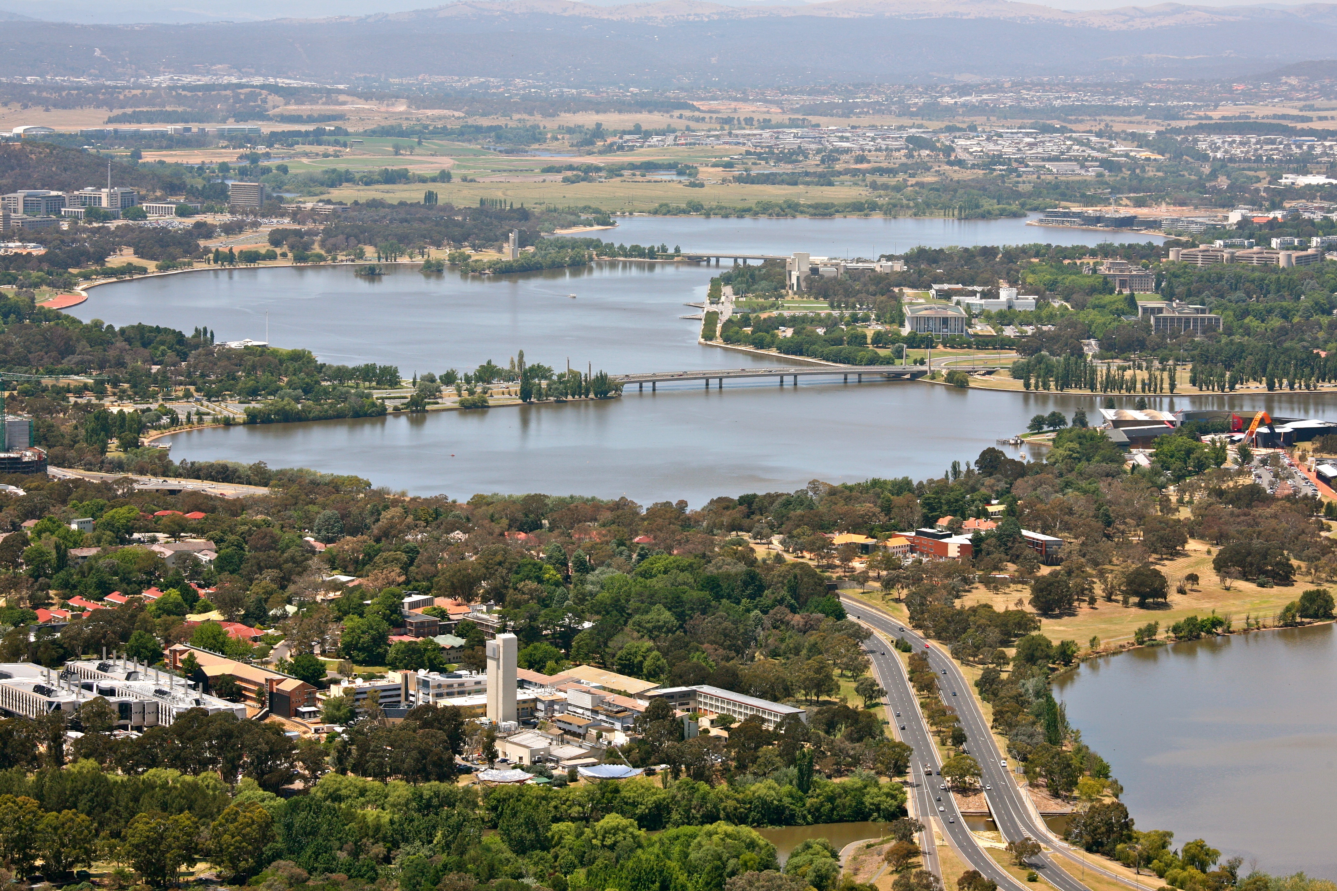 Looking over Lake Burley Griffin (6768402831)