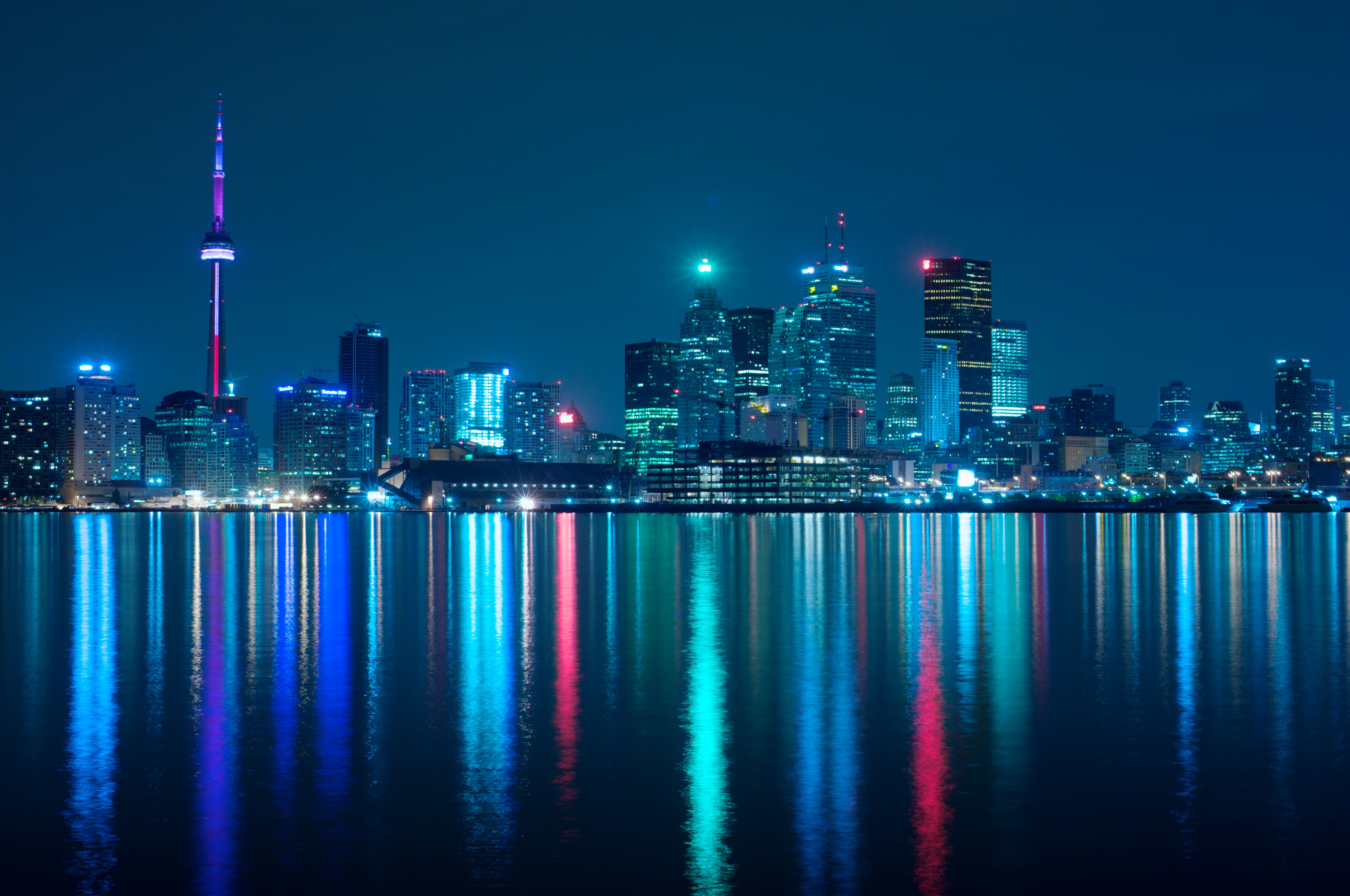 Night skyline of Toronto May 2009