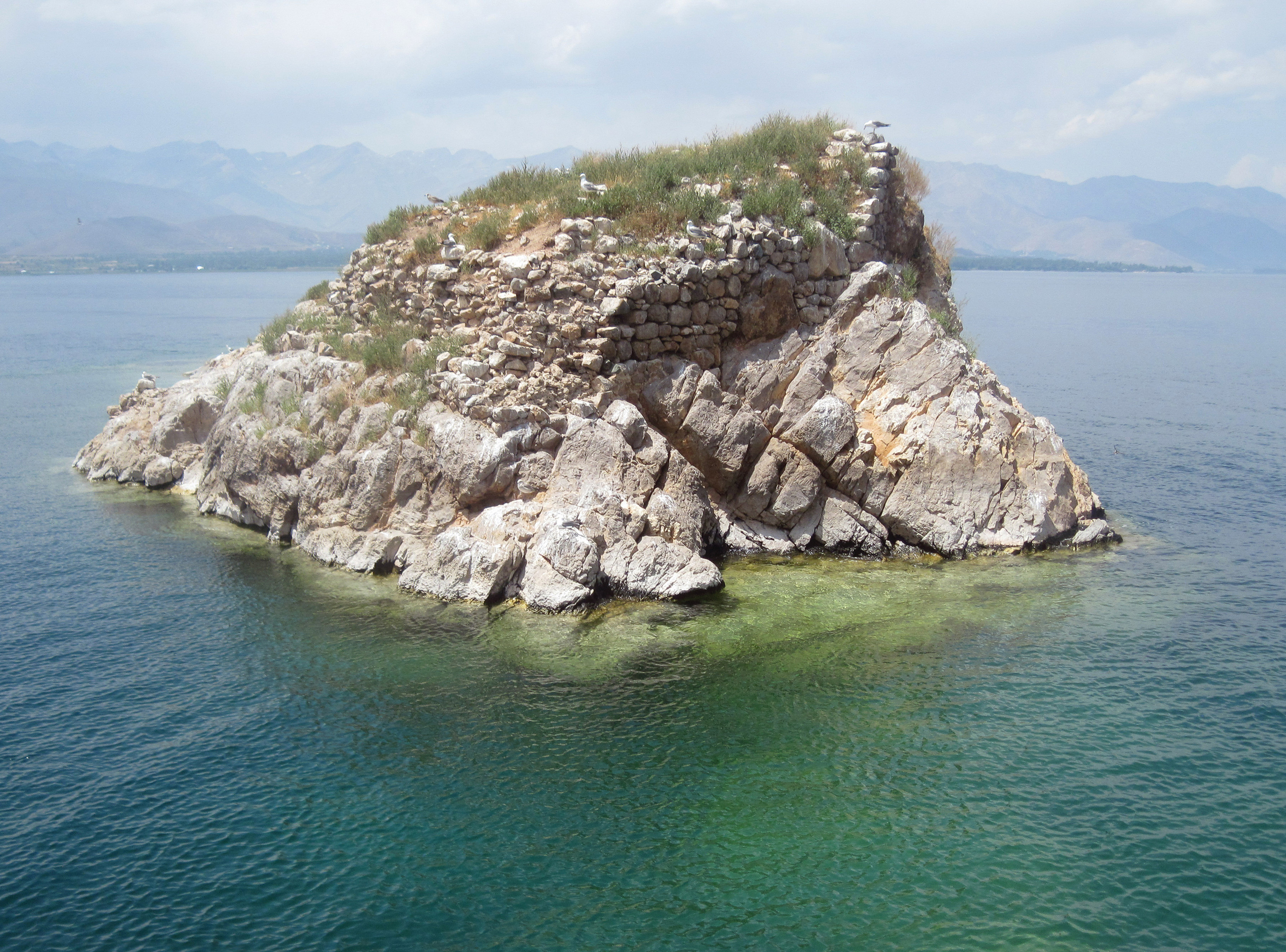Վանա լիճ124