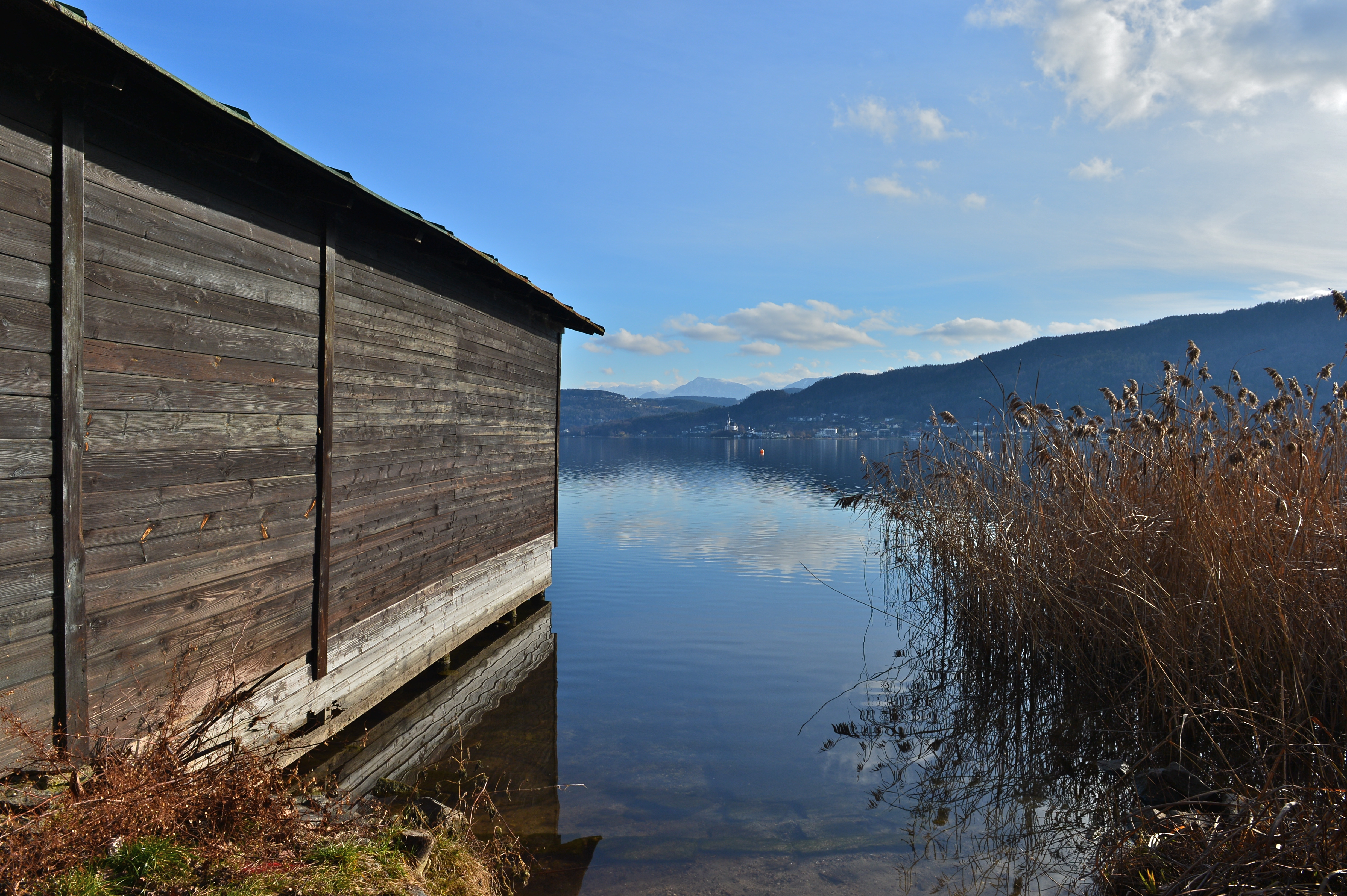 Poertschach Johannaweg Bootshaus der Wasserrettung 19012014 870