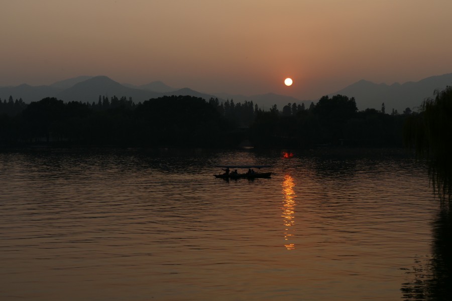 2014.11.21.163922 Sunset Xihu Hangzhou