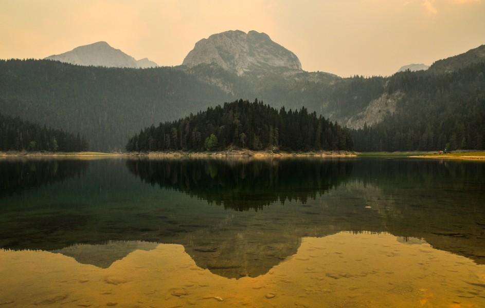 Crno jezero