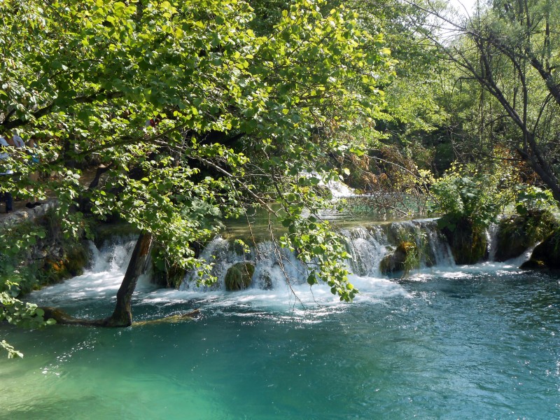Inflow of water from lake Milanovac into lake Gavanovac