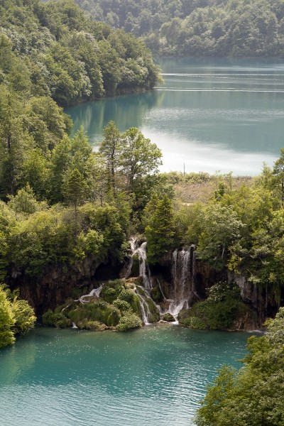 Milanovački slapovi i jezera Milanovac te Kozjak