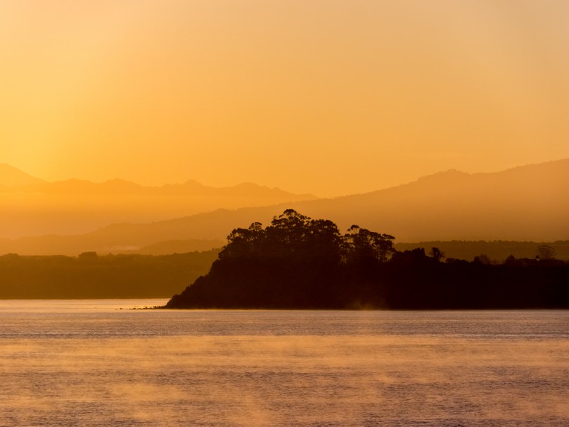 Puerto Varas sunrise lago Llanquihue 1030897