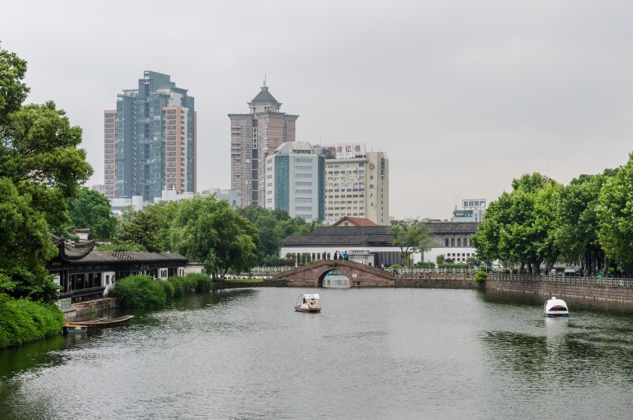 View of the southern part of Lake Yue, Ningbo 20120531 1