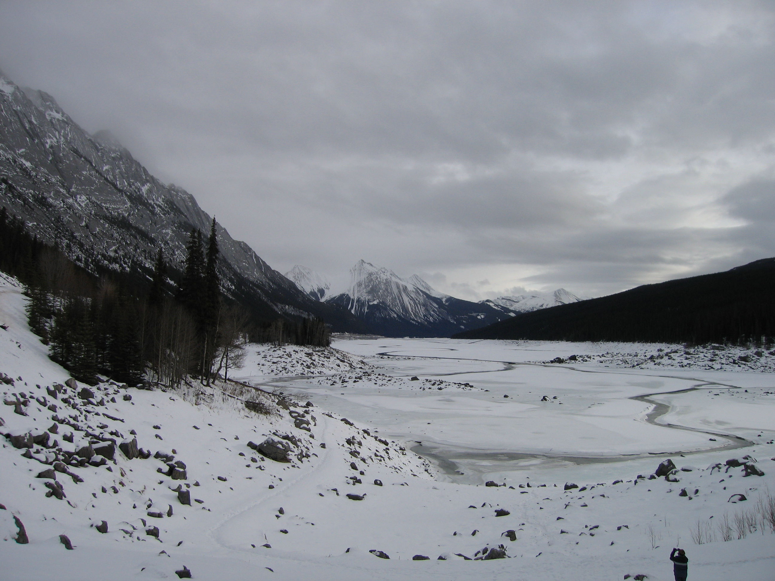 RockyMountainsLakeWide