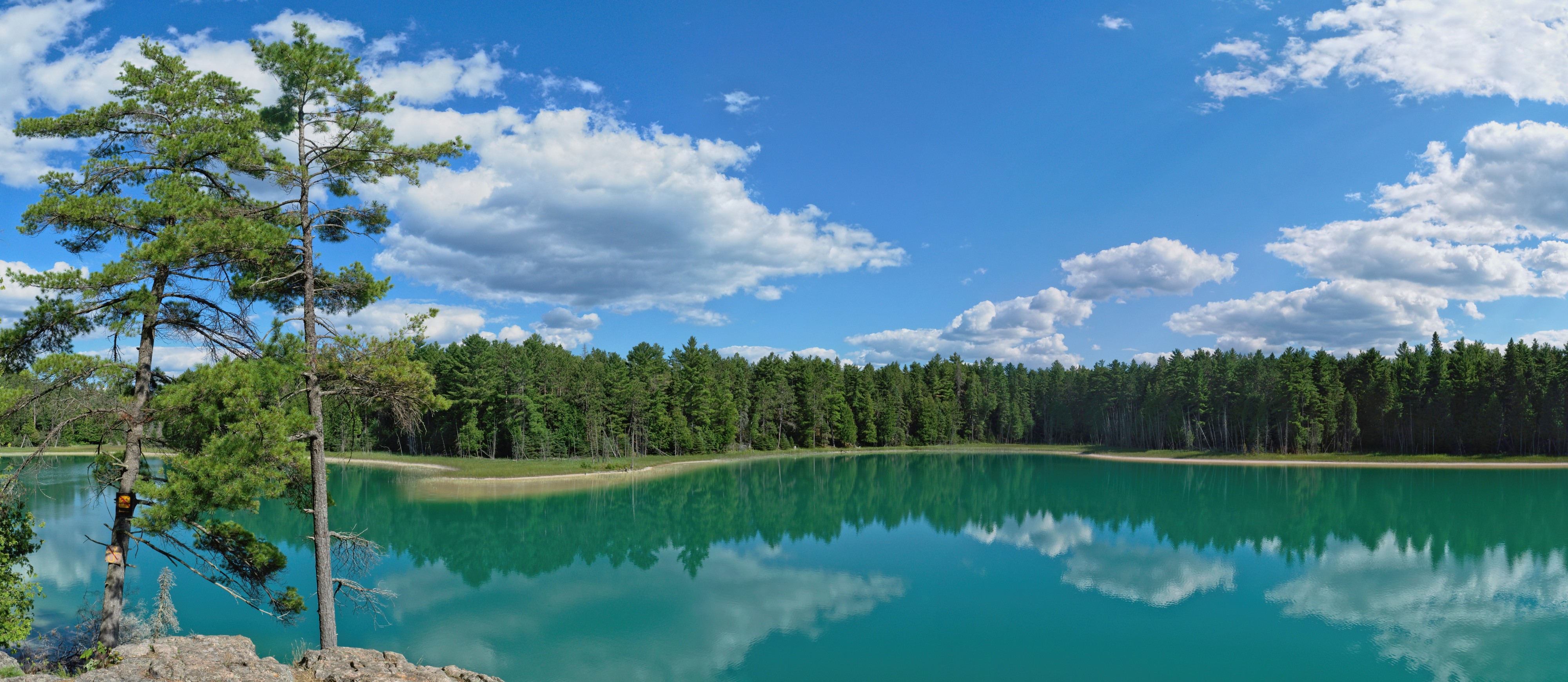 McGinnis Lake panorama1