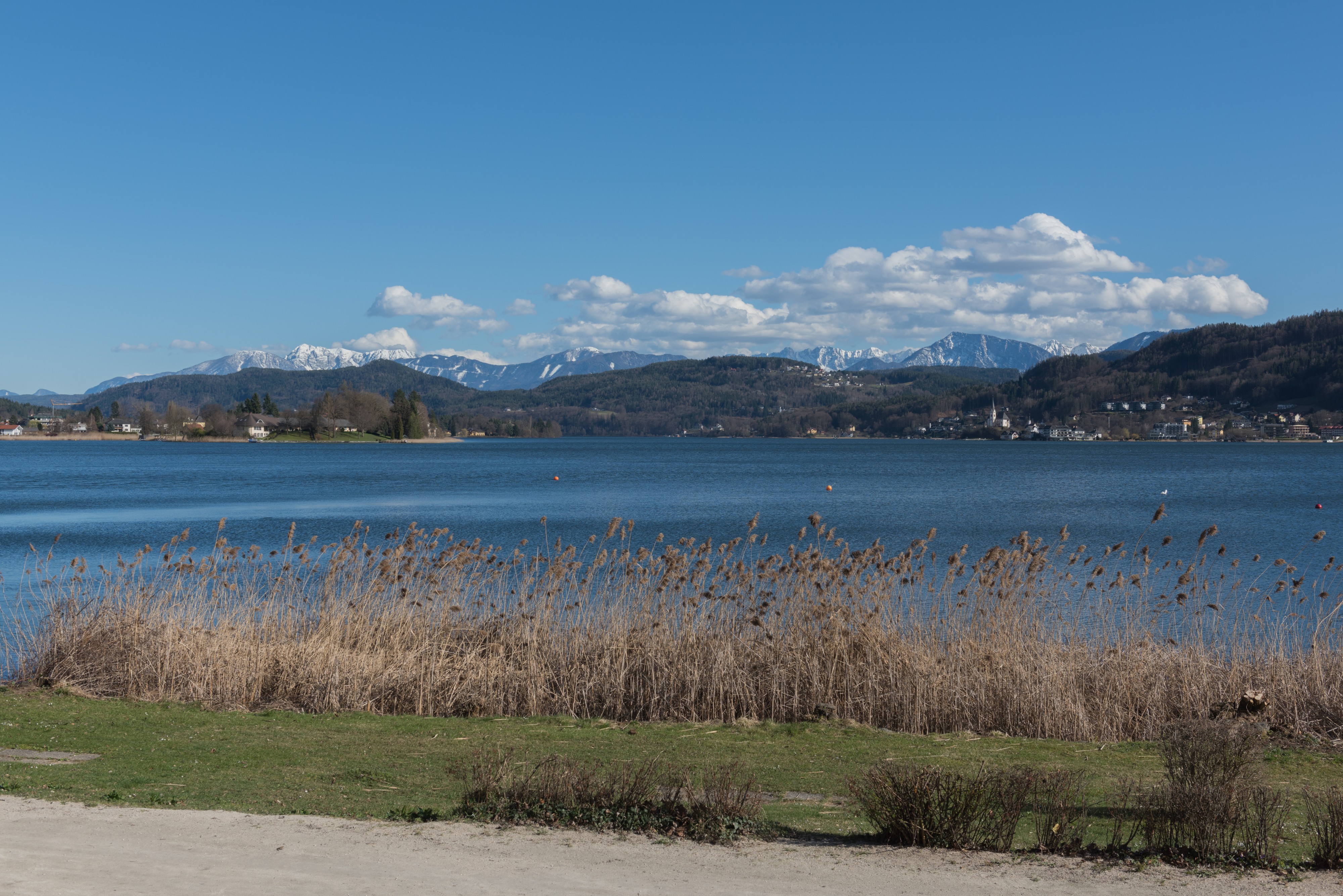 Poertschach Johannaweg Blick auf Maria Woerth 01042015 1324
