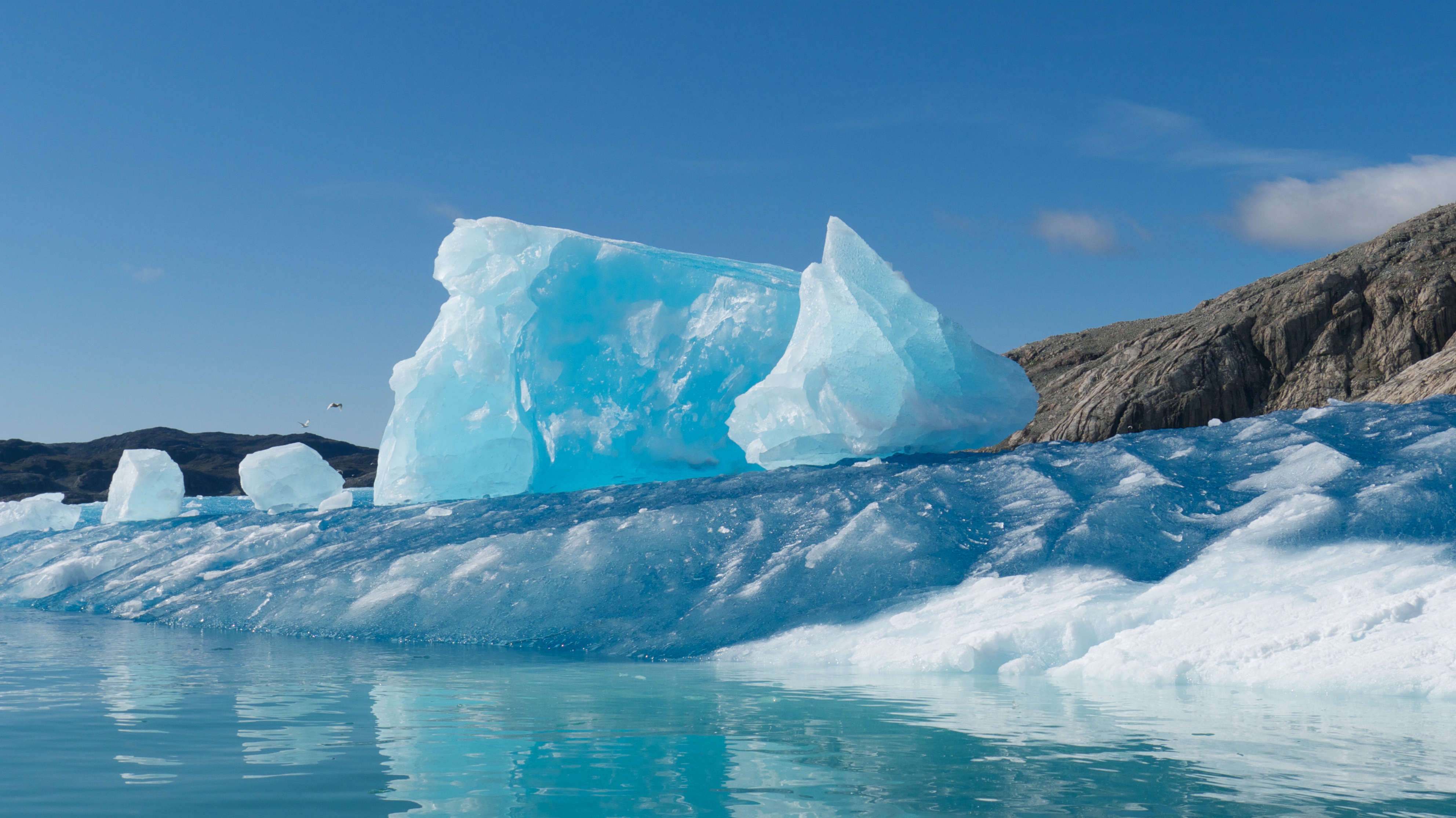 blue iceberg (6149771404)