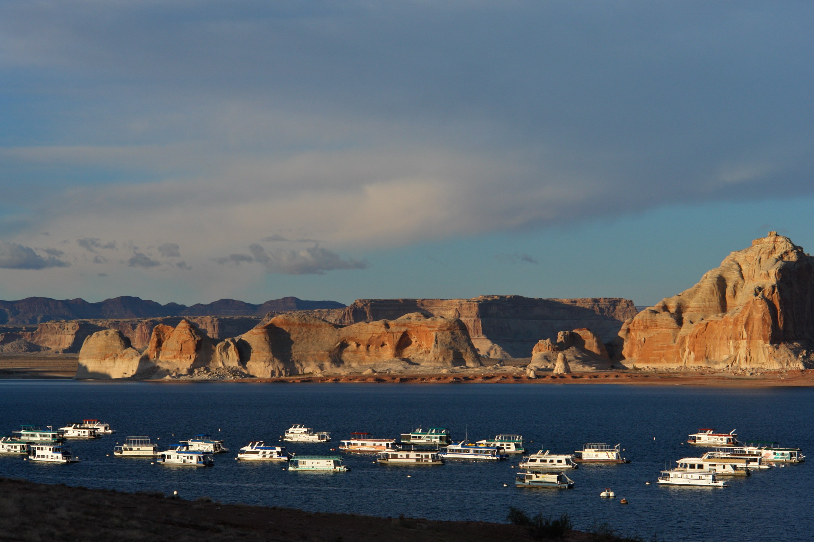 Lake Powell, Near Page Arizona (3449612604)