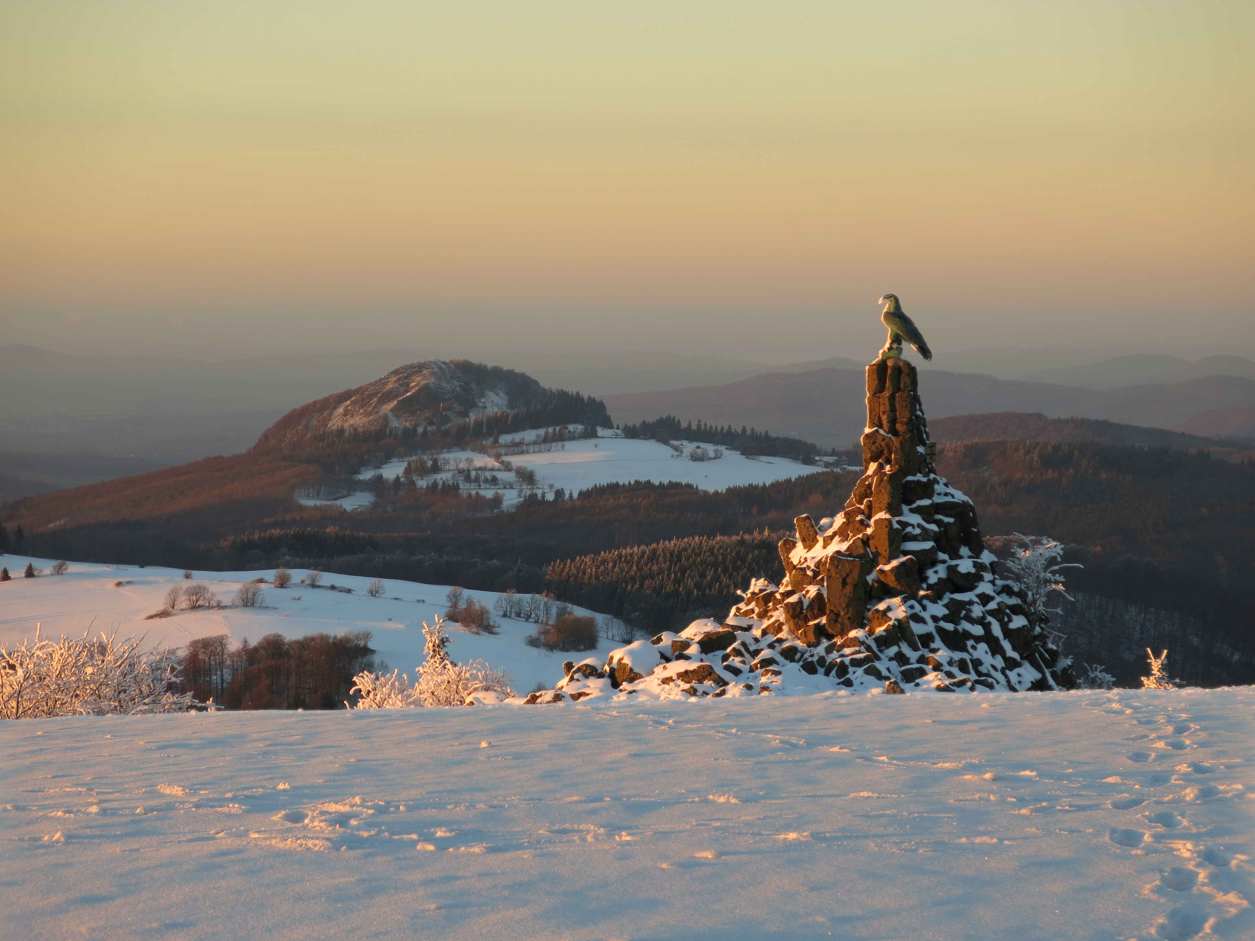 Milseburg und Fliegerdenkmal