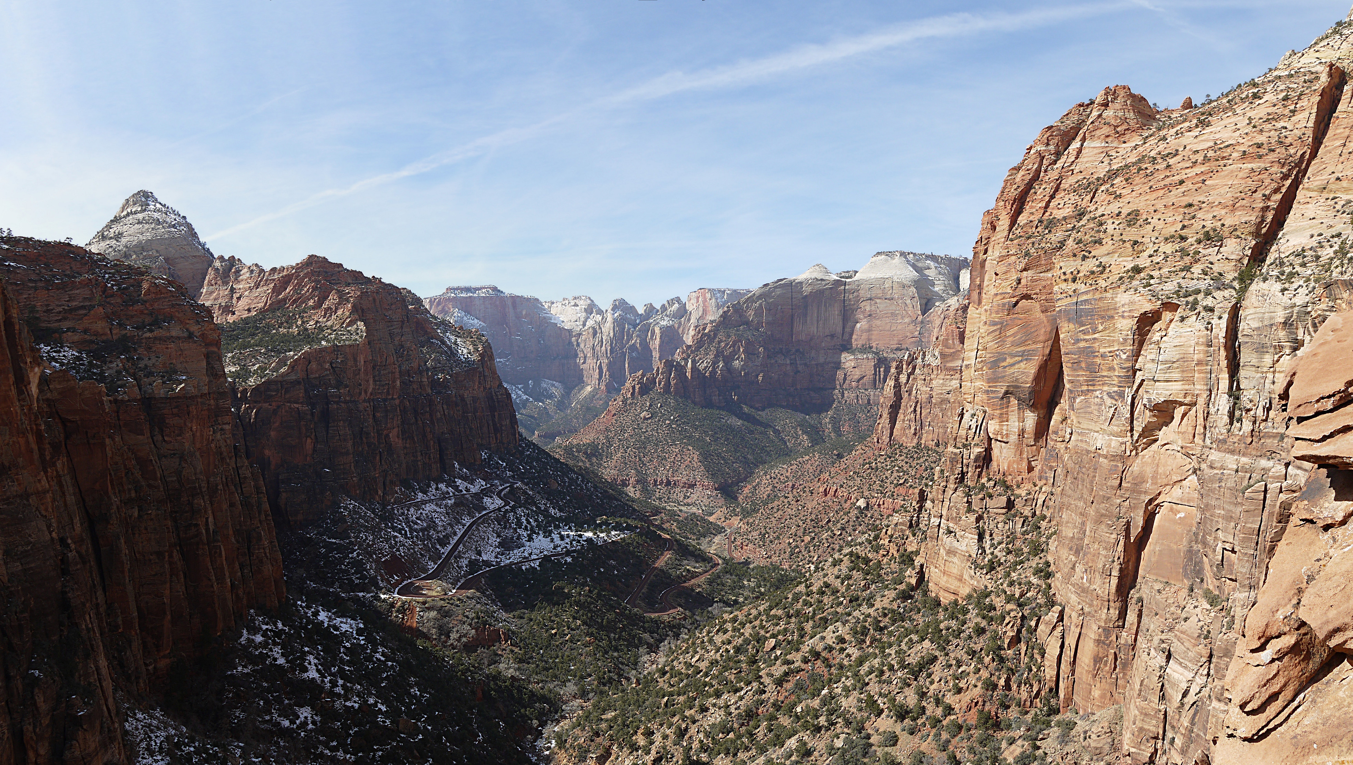 Overlook trail view - Zion Canyon
