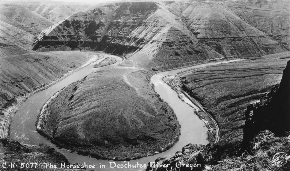 Deschutes River horseshoe (3386418980)