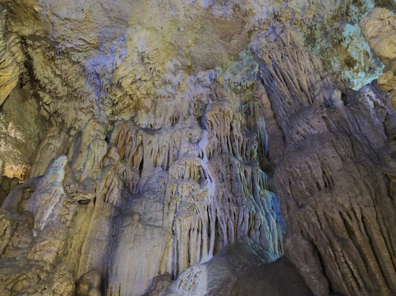 Σπήλαιο Σφενδόνη 9827