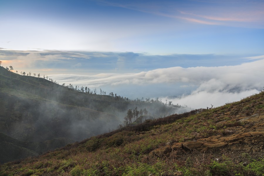 Kawah-Ijen Indonesia Morning-fog-at-the-slopes-of-the-volcano-01