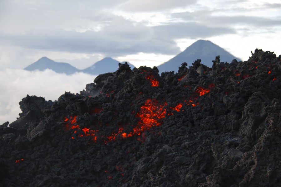 Lava del Volcan Pacaya 2009-11-28