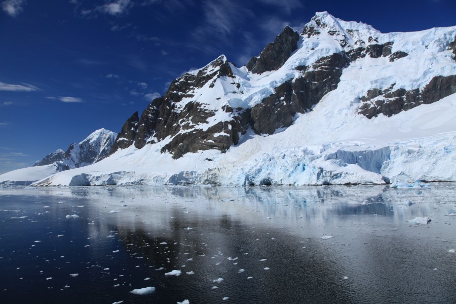 Lemaire Channel, Antarctica (6062163731)