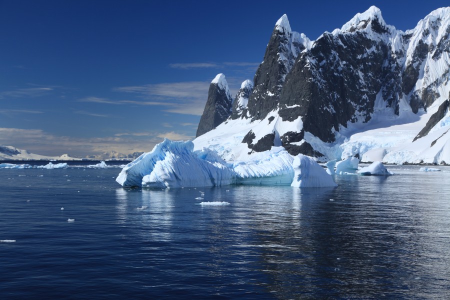 Lemaire Channel, Antarctica (6062305631)
