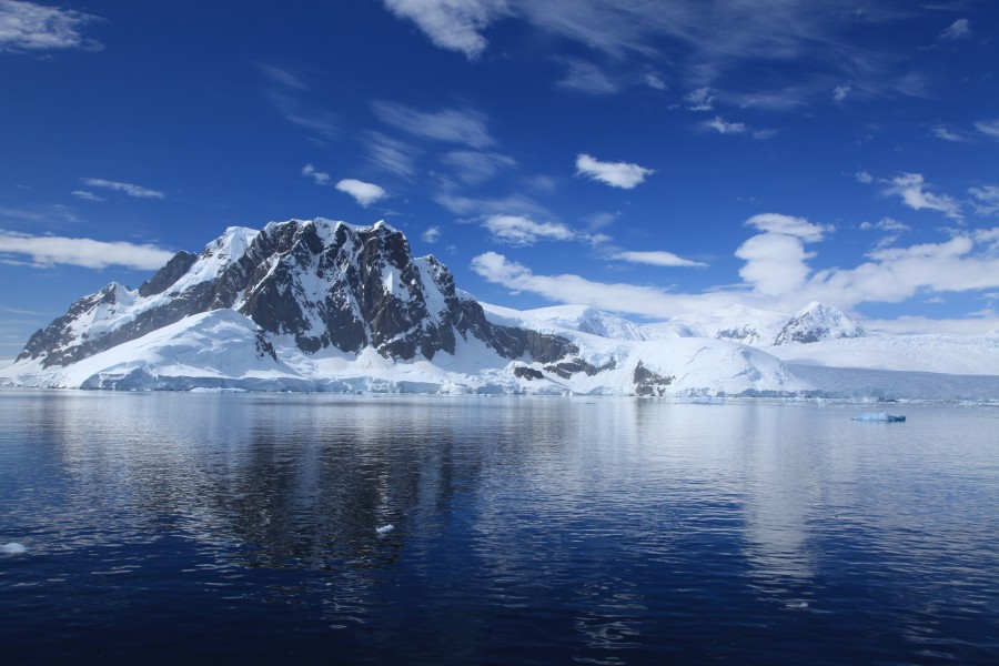 Lemaire Channel, Antarctica (6062674704)