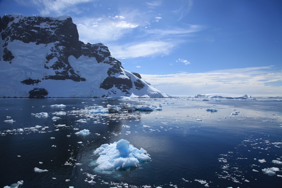 Lemaire Channel, Antarctica (6062820634)