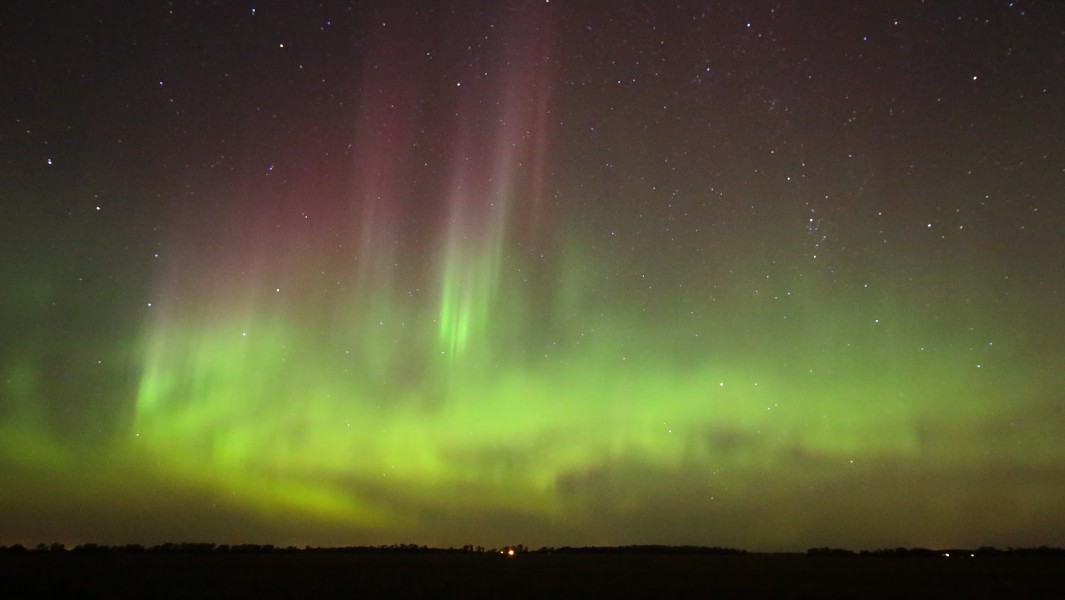 Northern Lights. Taken in St. Andrews, Manitoba (502236) (16380264467)