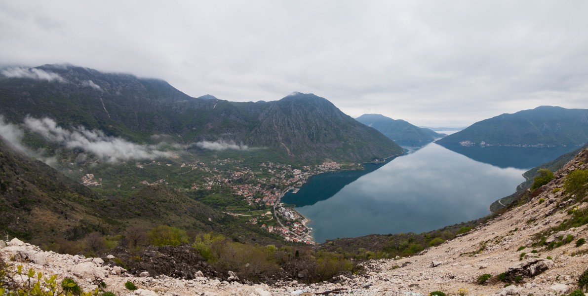 Risan, Bahía de Kotor, Montenegro, 2014-04-19, DD 06