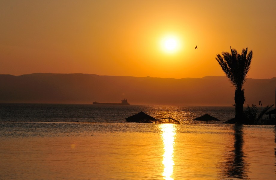Sunset at Tala Bay, Aqaba (6147688387)