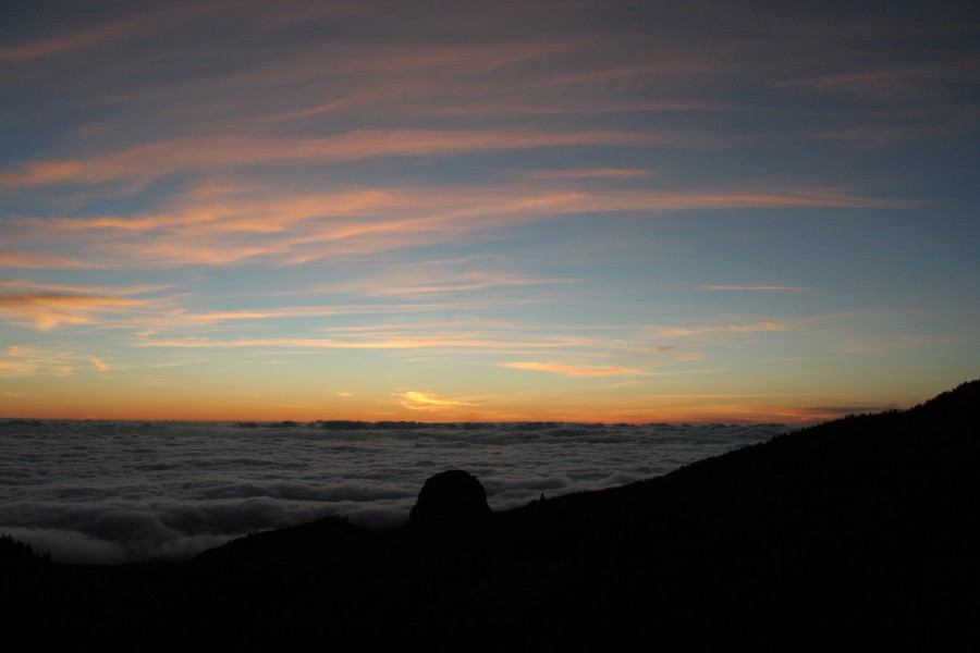 Sunset looking down on clouds from Teide 4 (398026028)