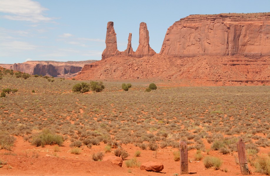 Three sisters, Monument Valley