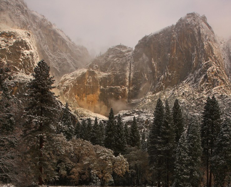 Yosemite Falls in a Deep Freeze (8191177221)