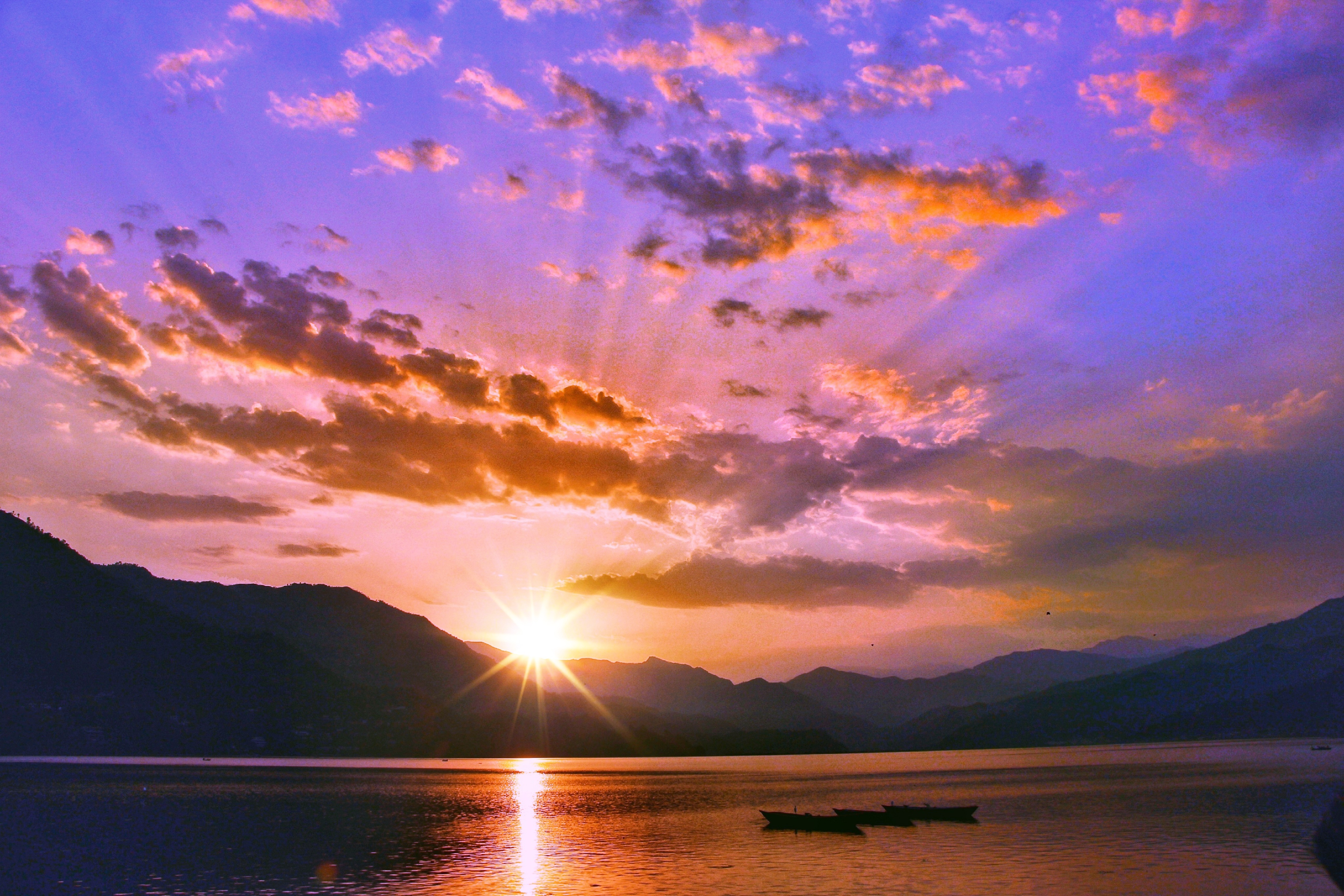 Sunset view over Phewa Lake 3