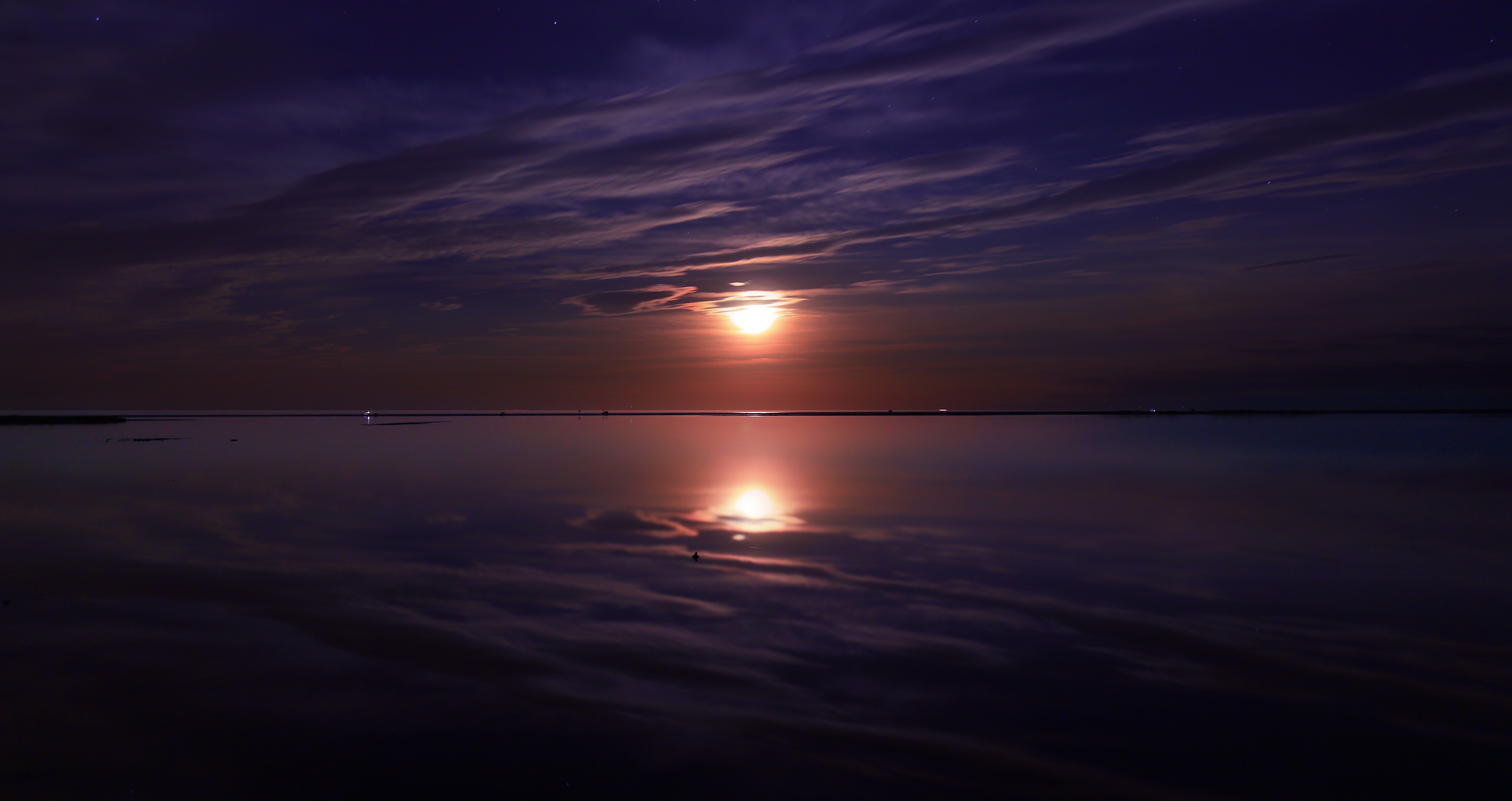 Ambiance lever de lune (14715436099)