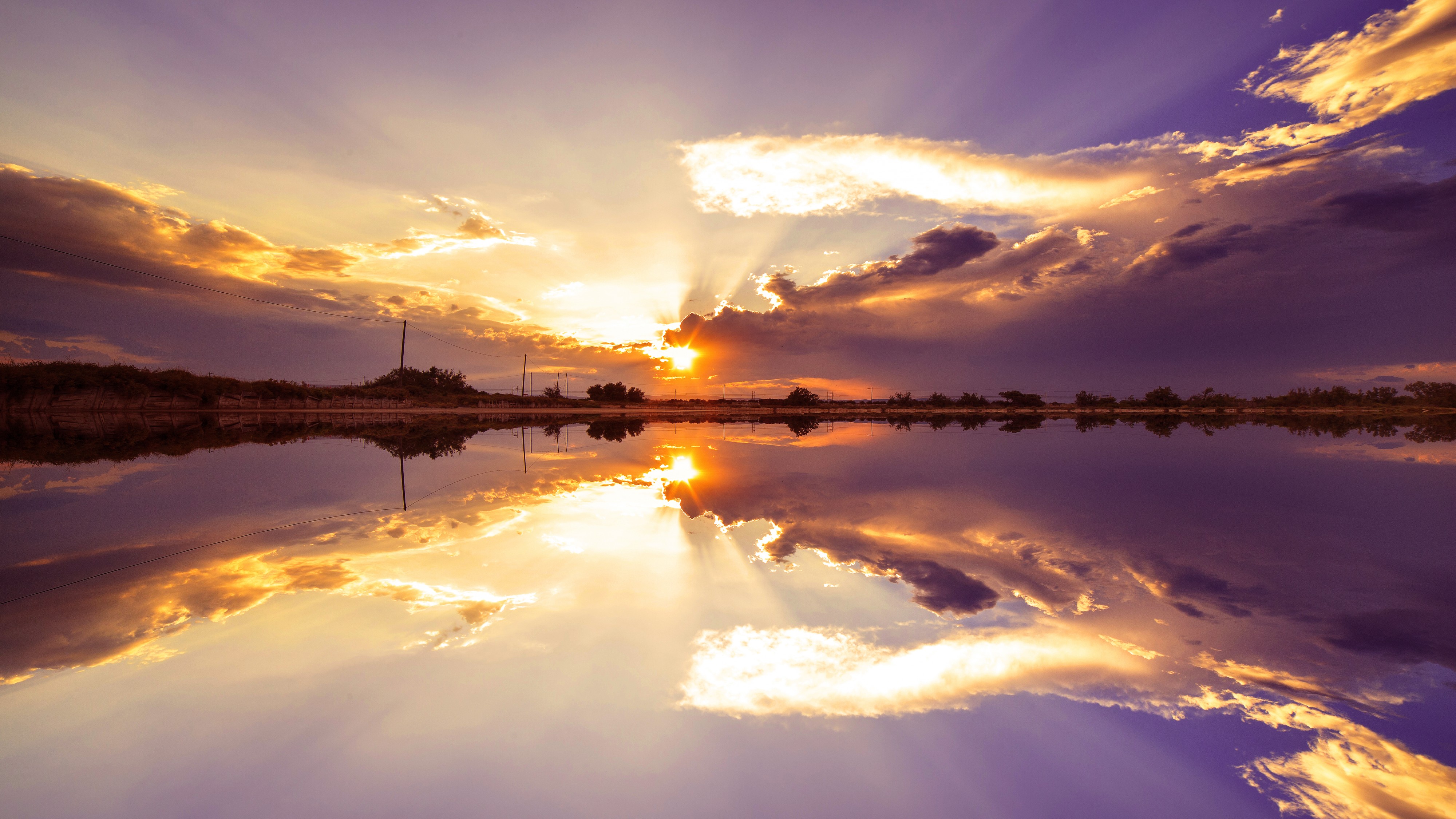 Coucher de soleil sur les salins (19972880456)