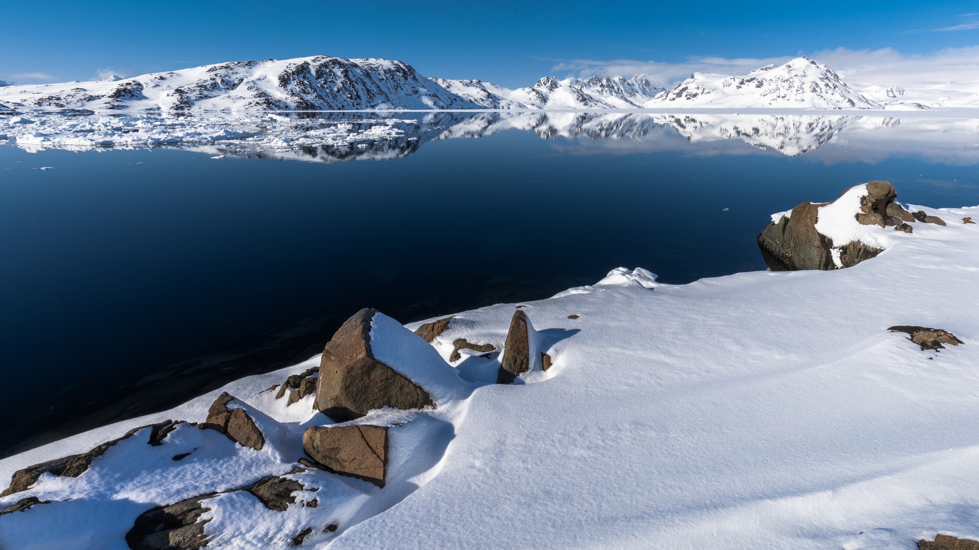 Greenland reflections 4 (34785000740)
