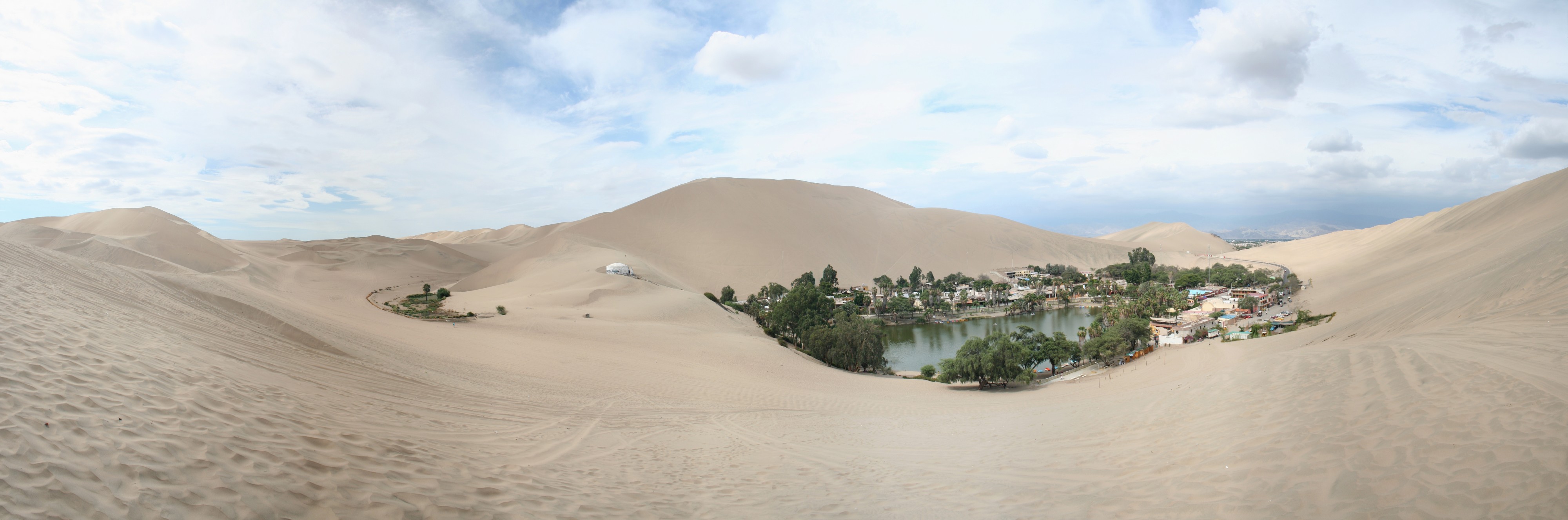 Huacachina Dunes