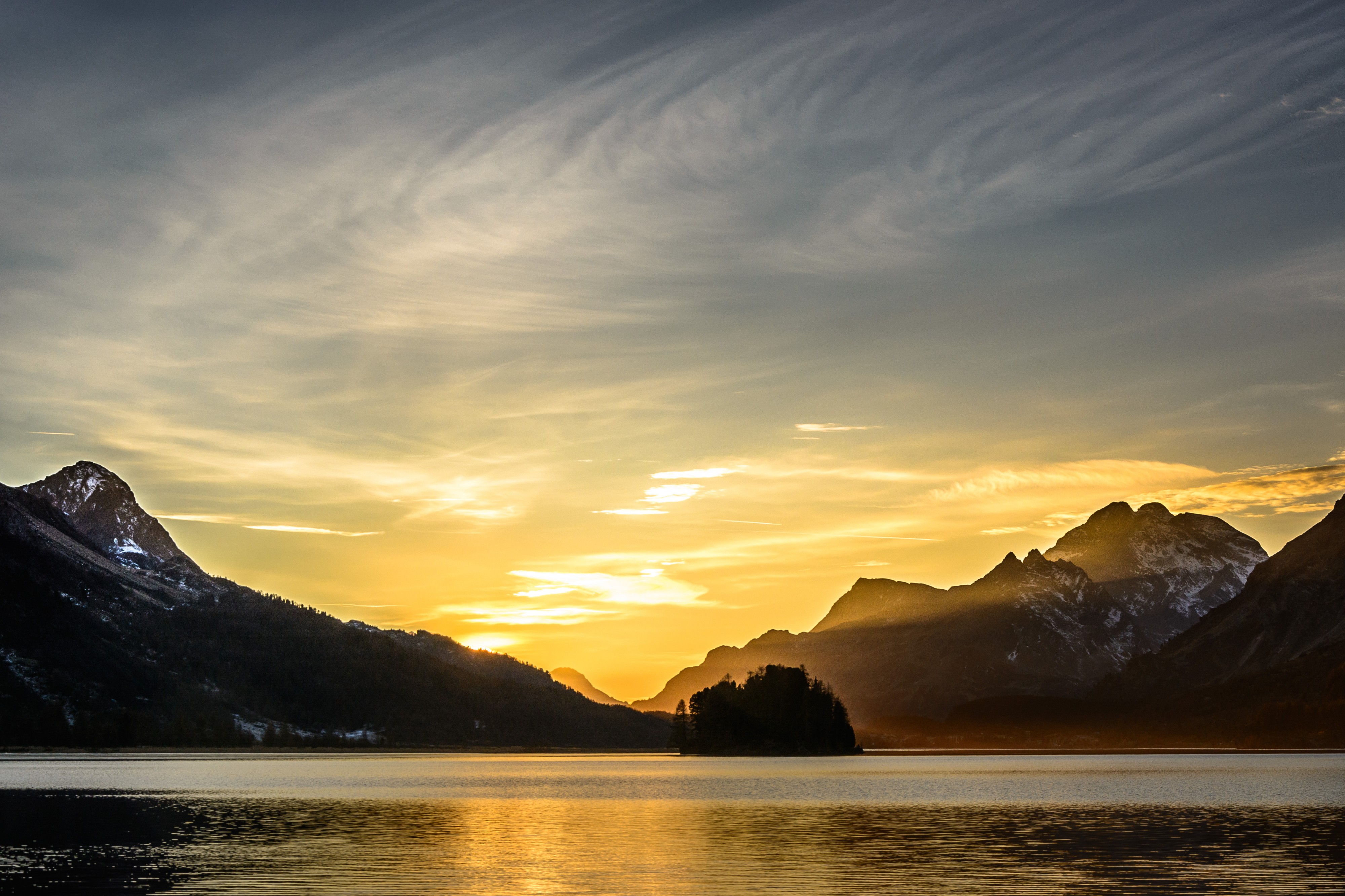 Lake Sils right after Sunset