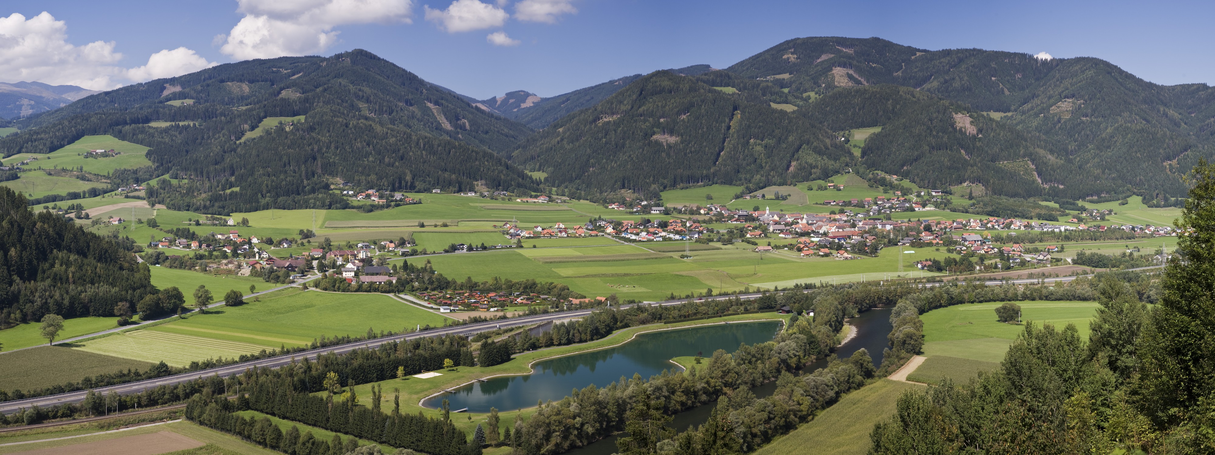Leising und Kraubath von Südwesten Panorama