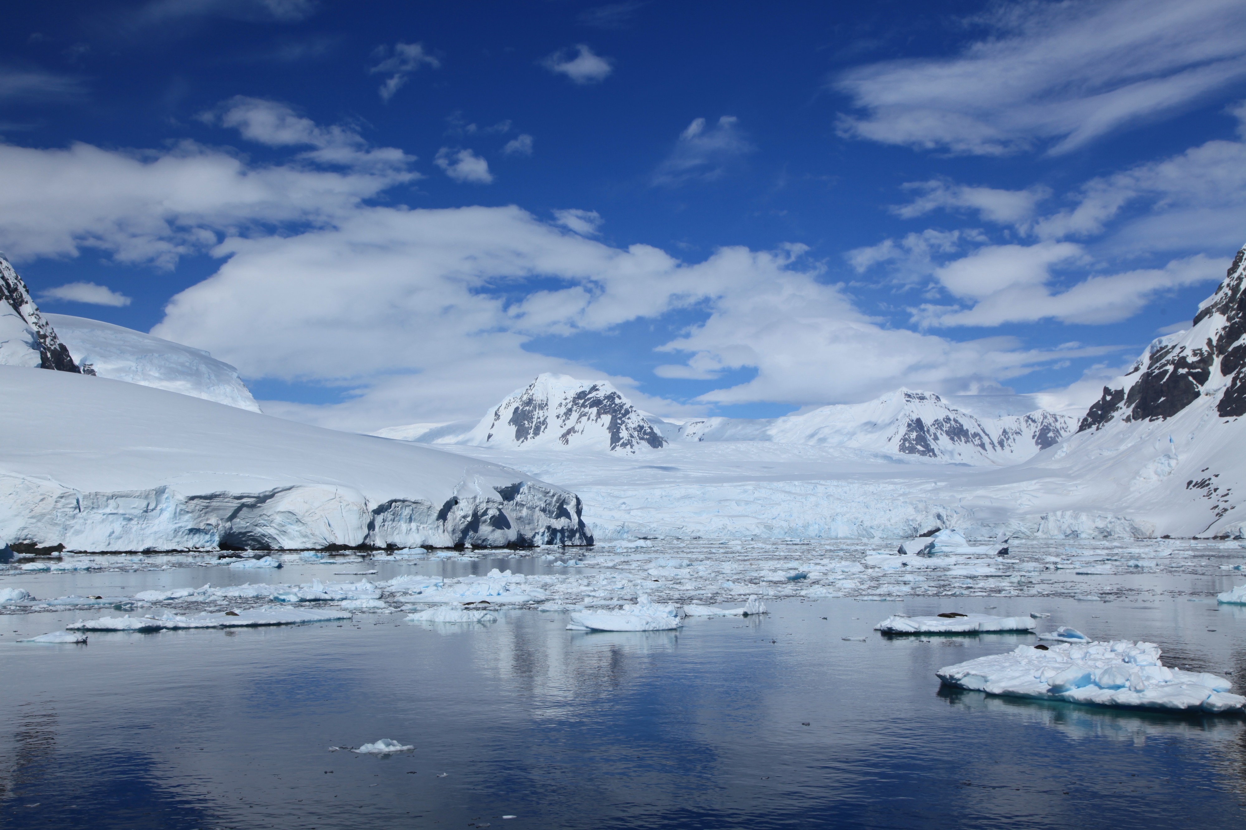 Lemaire Channel, Antarctica (6062785972)