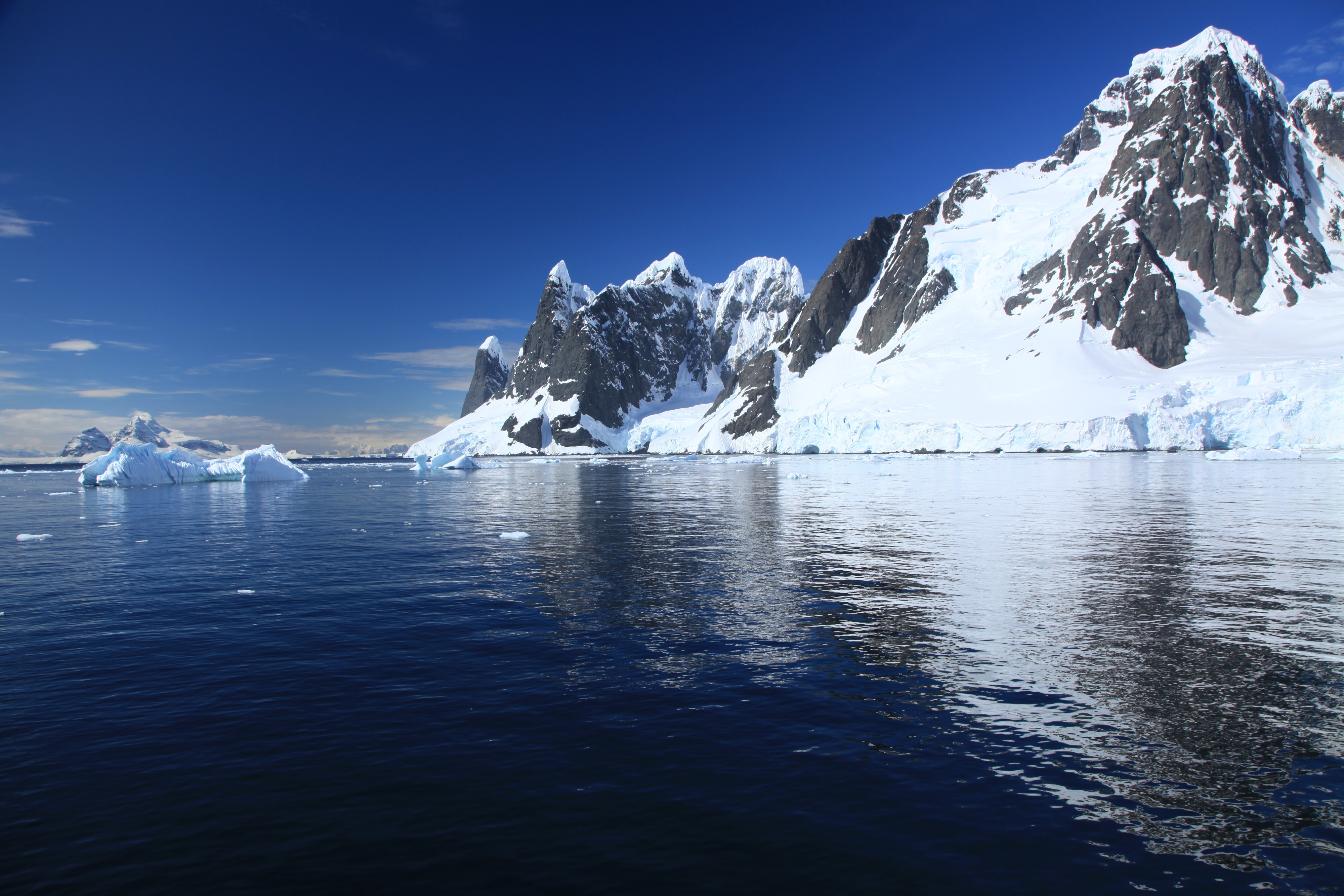 Lemaire Channel, Antarctica (6062841652)