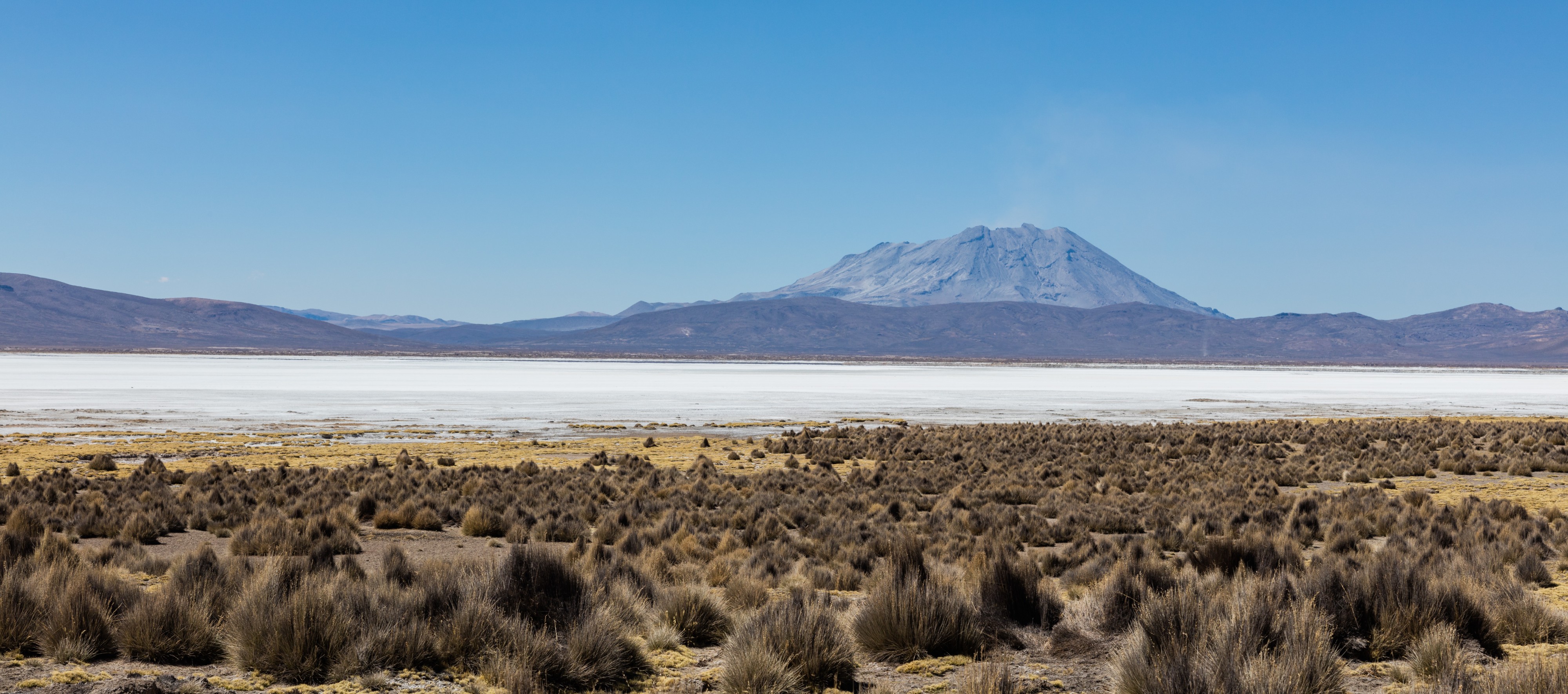 Volcán Ubinas y Laguna de Salinas, Arequipa, Perú, 2015-08-02, DD 48