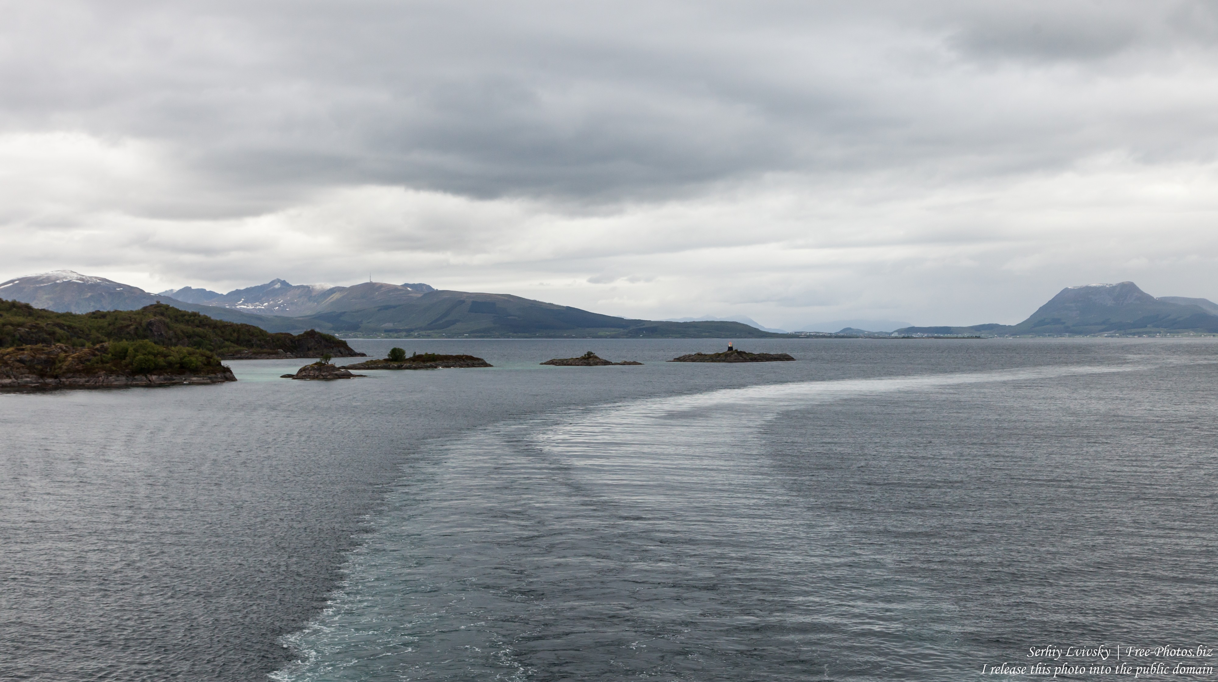 way from Stokmarknes to Trollfjord, Norway, photographed in June 2018 by Serhiy Lvivsky, picture 4